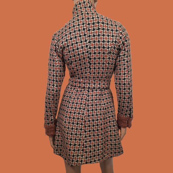Y2K Belted Mid Length Houndstooth Coat Rust Brown Black Fuzzy Trim Size S - Picture 5 of 8